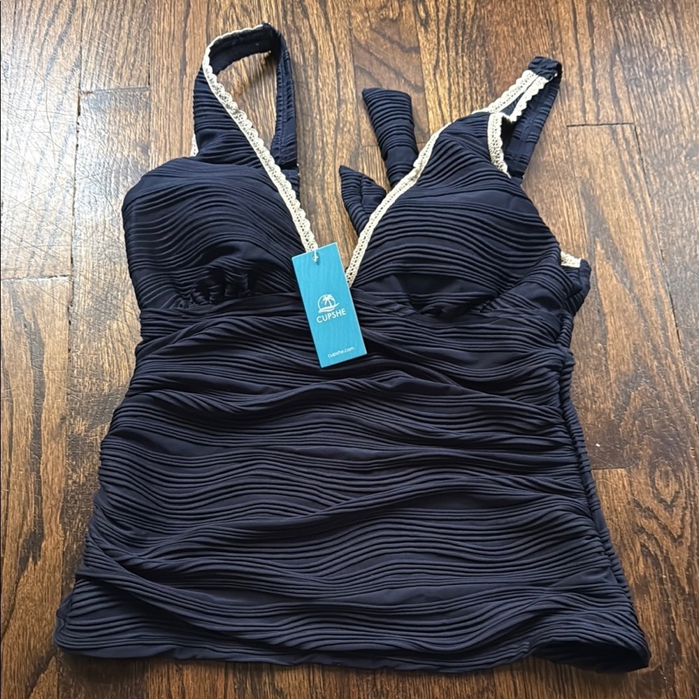 Cupshe Navy Textured Camisole with Cream Trim